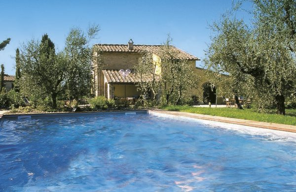 Agriturismo a Montespertoli con appartamenti e piscina: Casa Di Monte